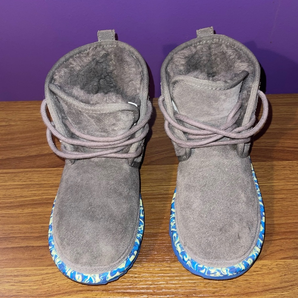 UGG Neumel